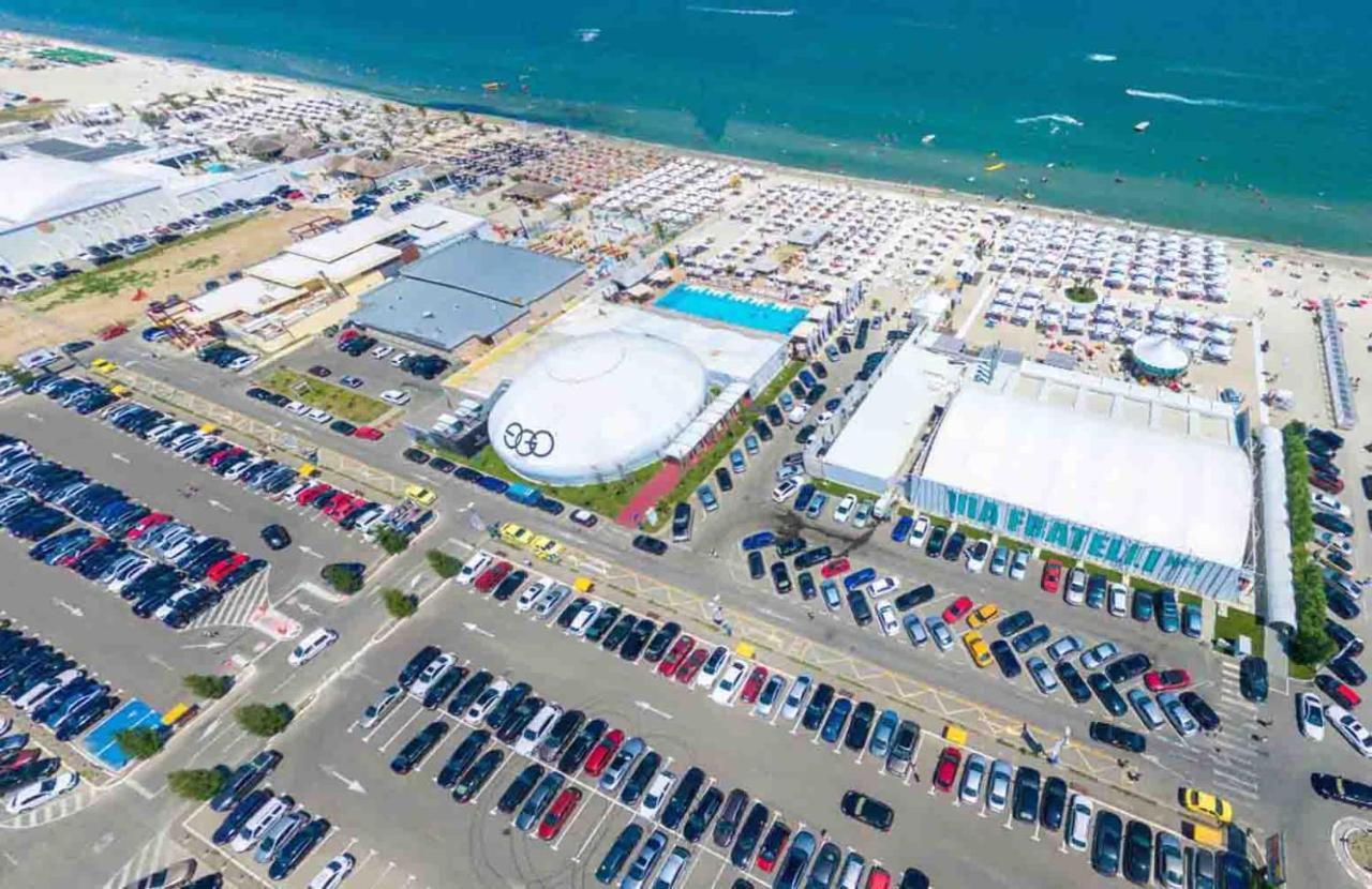 Ella Summerland Mamaia Bagian luar foto