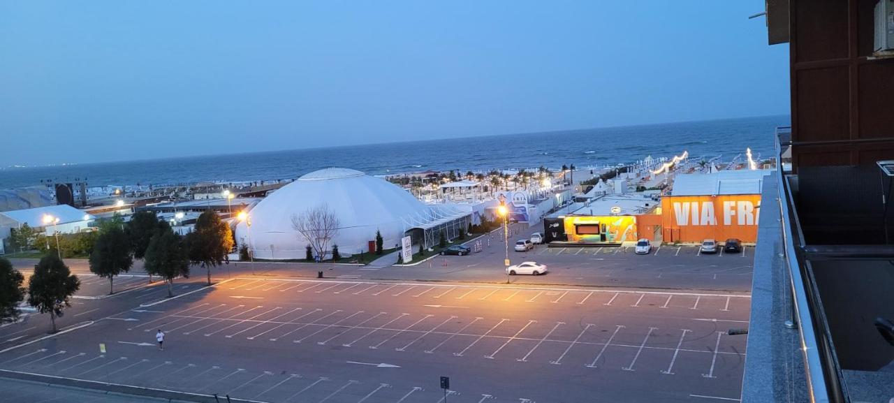 Ella Summerland Mamaia Bagian luar foto