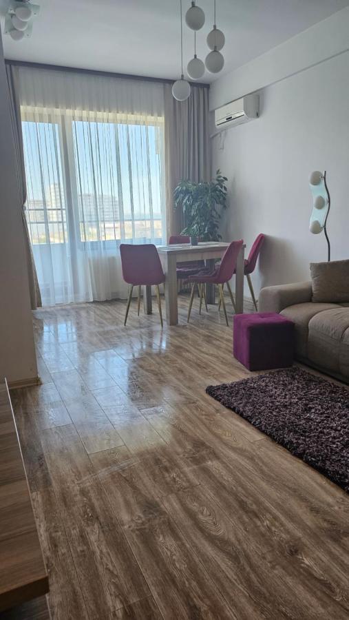 Ella Summerland Mamaia Bagian luar foto