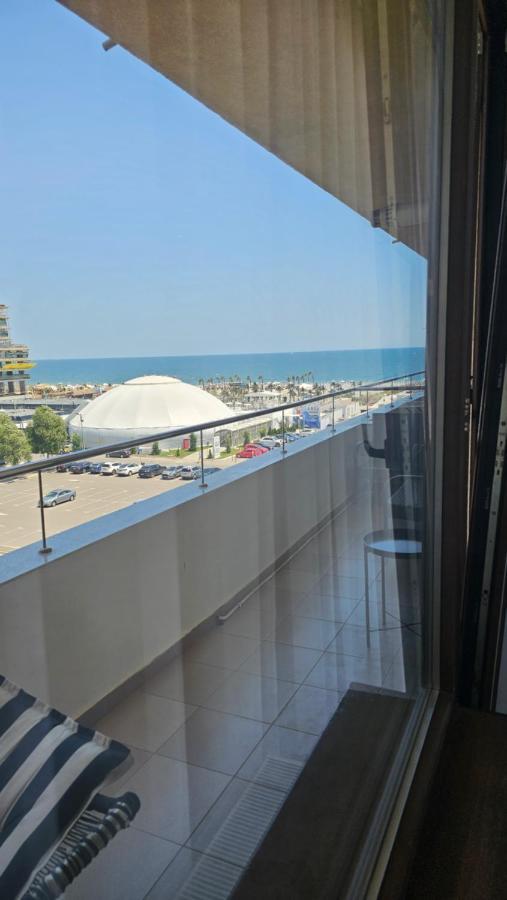 Ella Summerland Mamaia Bagian luar foto