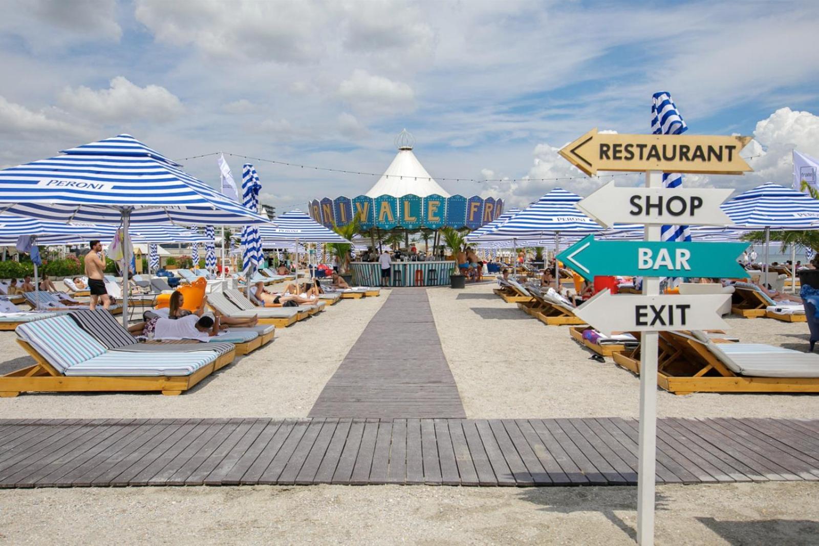 Ella Summerland Mamaia Bagian luar foto