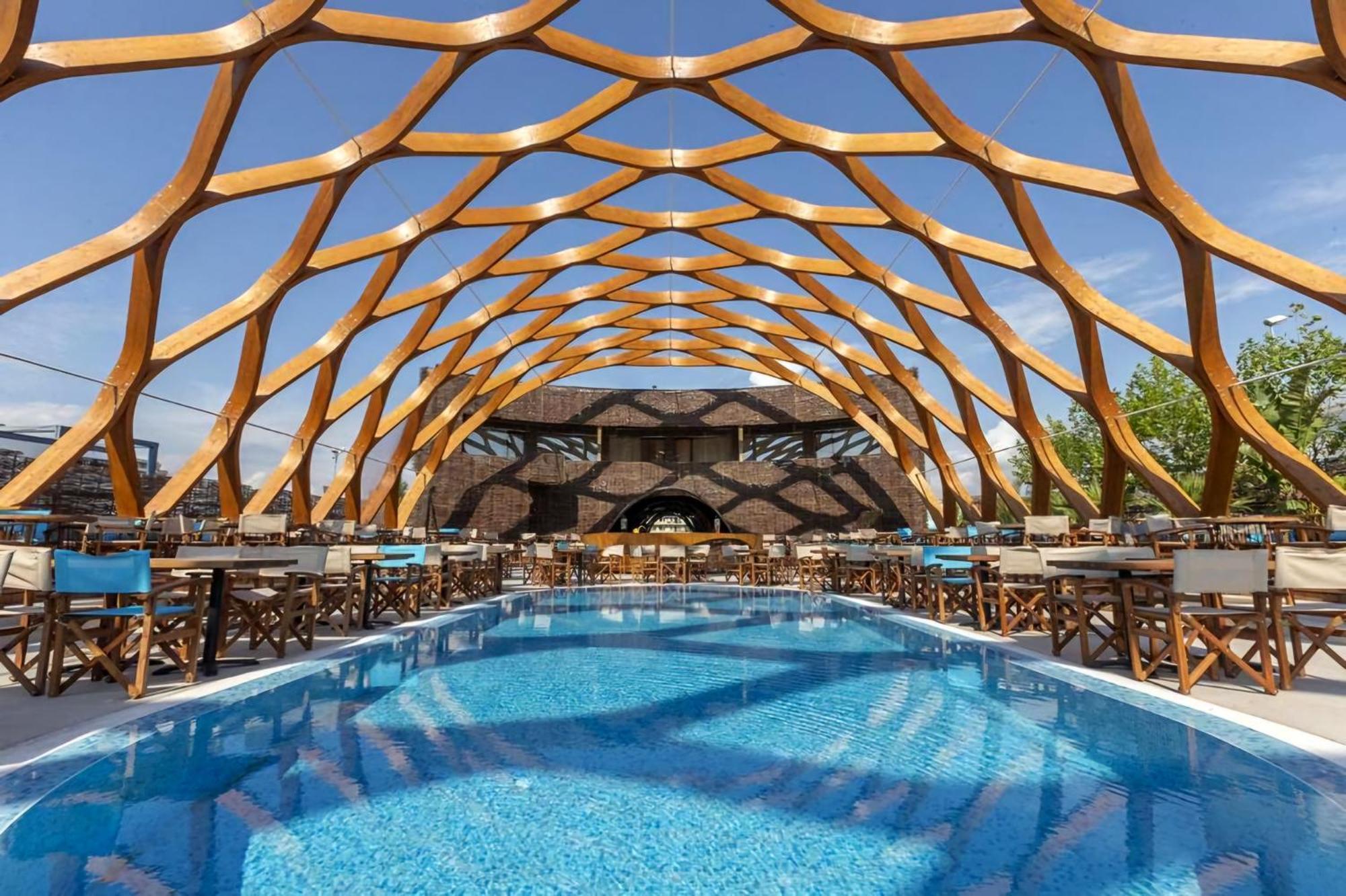 Ella Summerland Mamaia Bagian luar foto